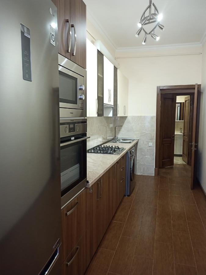 Spacious One Bedroom Apartment In The City Centre Ereván Exterior foto