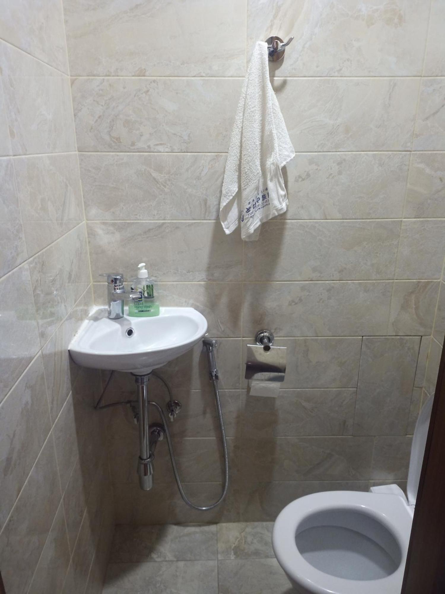 Spacious One Bedroom Apartment In The City Centre Ereván Exterior foto