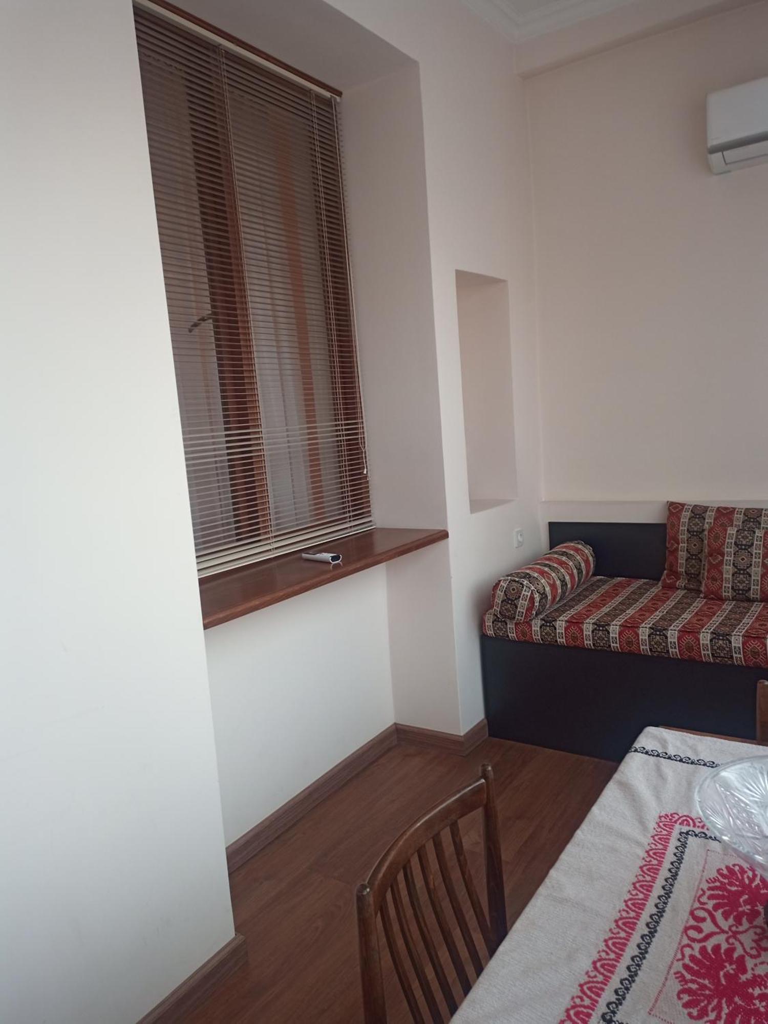 Spacious One Bedroom Apartment In The City Centre Ereván Exterior foto